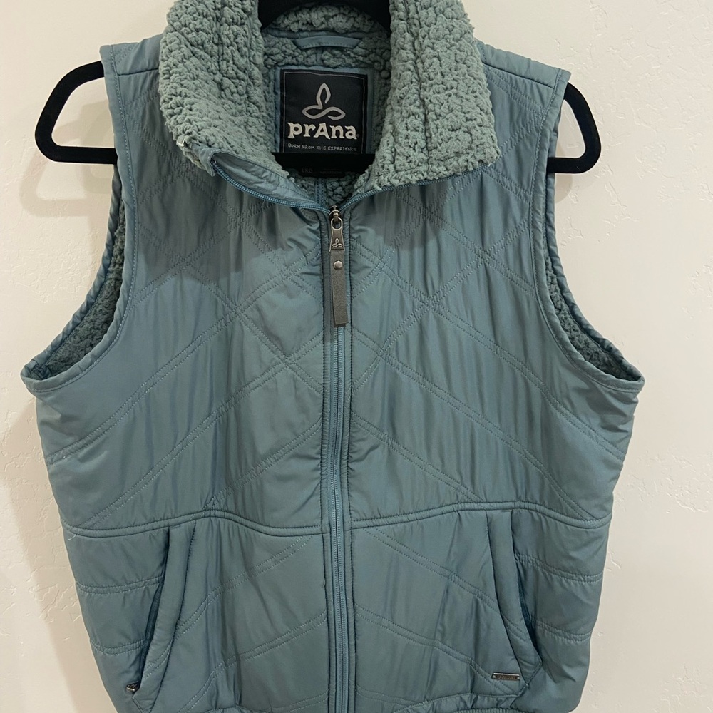 Prana Blue Quilted Vest